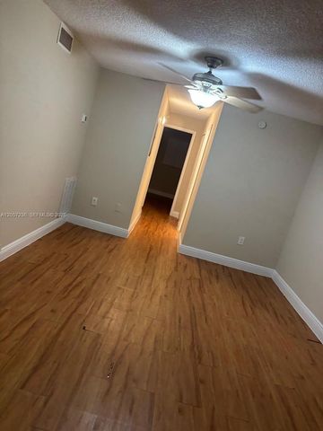 6675 W 4th Ave 408, Hialeah, FL 33012