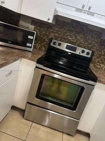 6675 W 4th Ave 408, Hialeah, FL 33012
