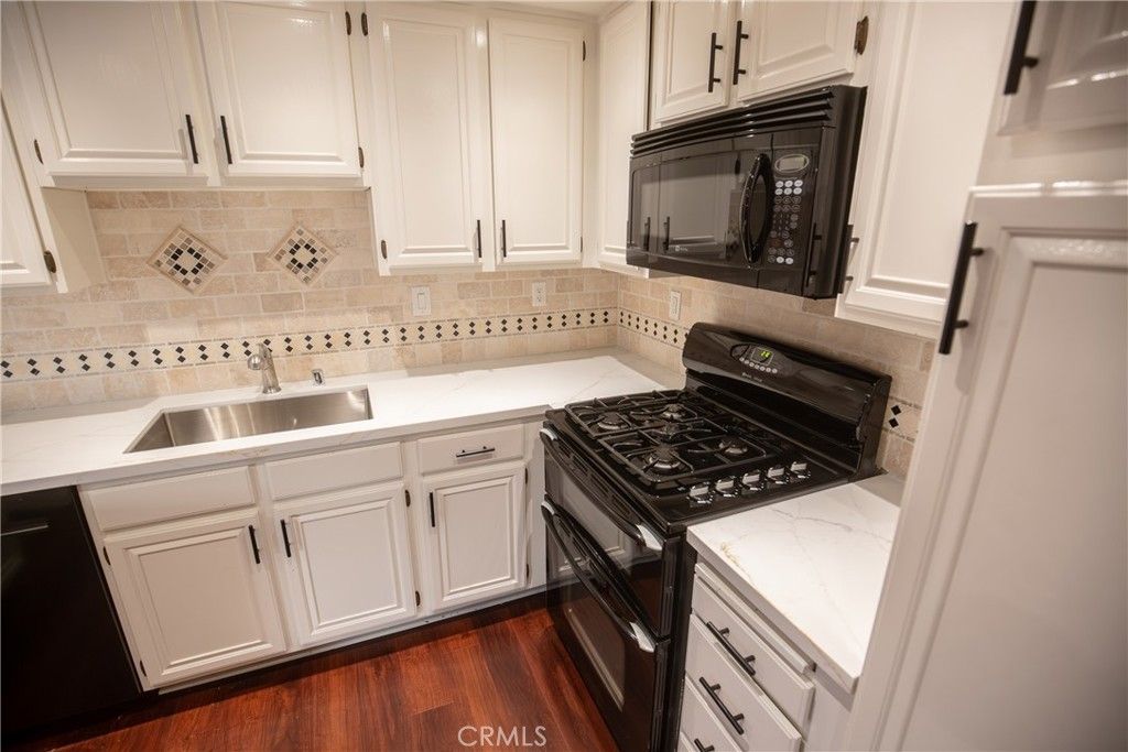Image 13 of property listing at 21224 Jasmines, Lake Forest, CA 92630