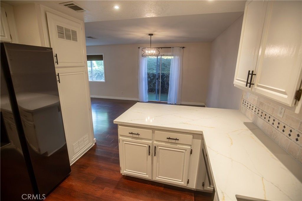 Image 17 of property listing at 21224 Jasmines, Lake Forest, CA 92630