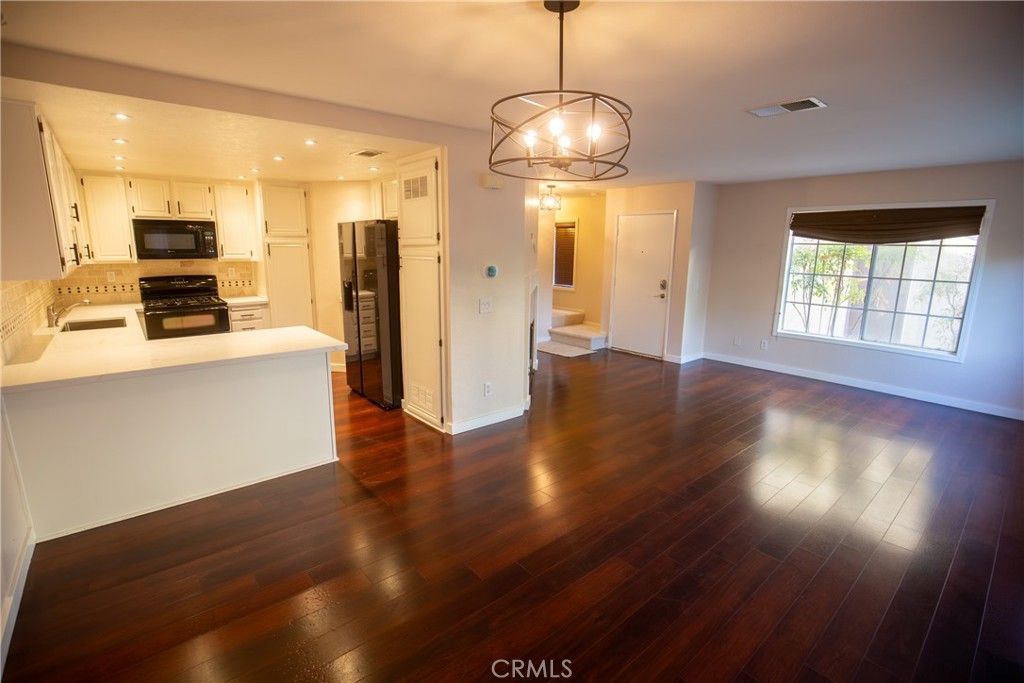 Image 8 of property listing at 21224 Jasmines, Lake Forest, CA 92630