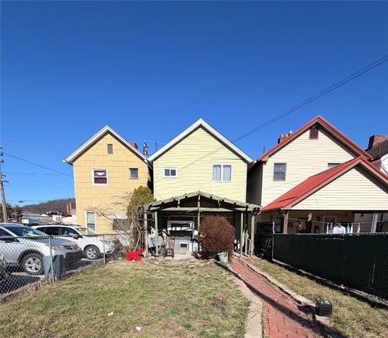 821 Mckean Ave, Charleroi Boro, PA 15022