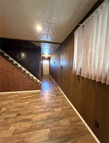 821 Mckean Ave, Charleroi Boro, PA 15022