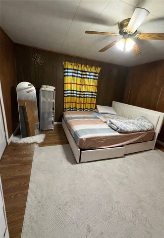 821 Mckean Ave, Charleroi Boro, PA 15022