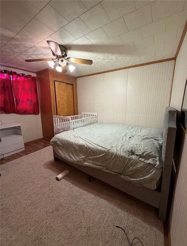 821 Mckean Ave, Charleroi Boro, PA 15022