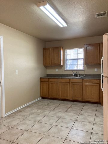 6358 W COMMERCE ST, San Antonio, TX 78237