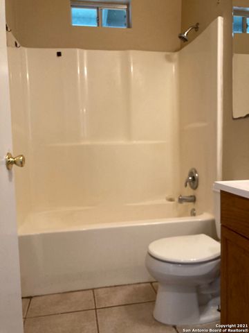 6358 W COMMERCE ST, San Antonio, TX 78237