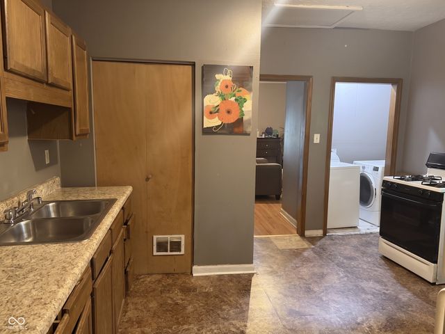 1122 N Tuxedo Street, Indianapolis, IN 46201
