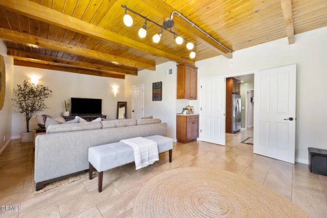 7613 Beckett Street, Tujunga, CA 91042