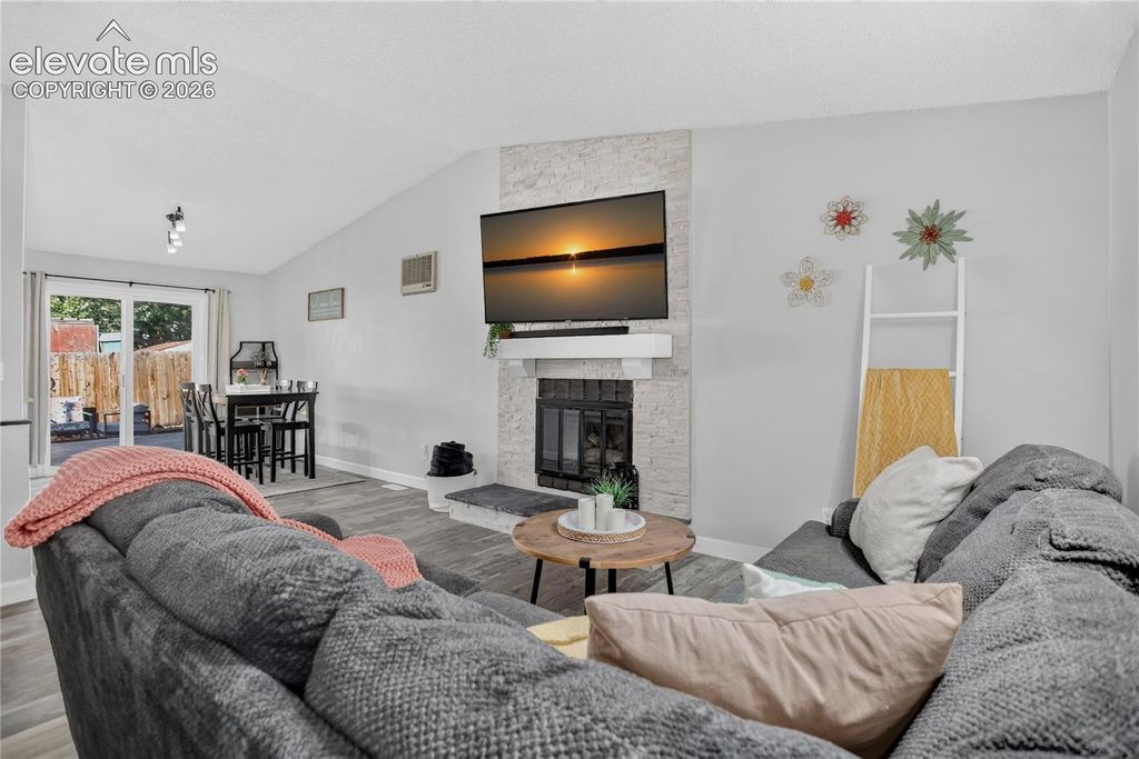 2250 Heathercrest Drive, Colorado Springs, CO 80915 — photo 4