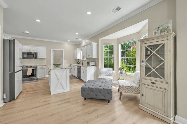 203 N Pembroke Drive, Goose Creek, SC 29445