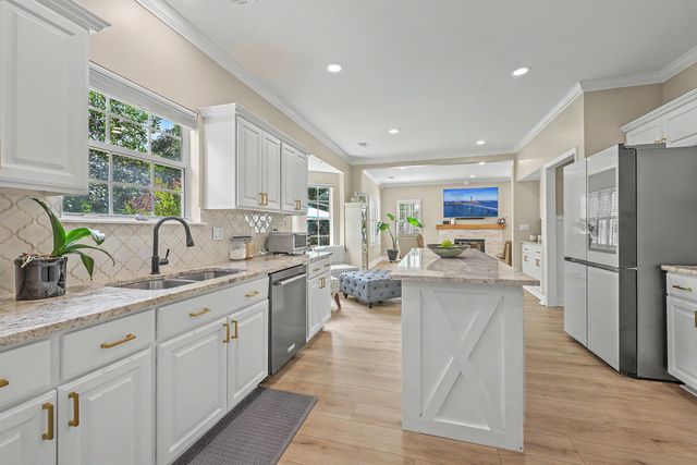 203 N Pembroke Drive, Goose Creek, SC 29445