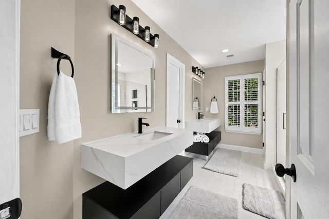 203 N Pembroke Drive, Goose Creek, SC 29445