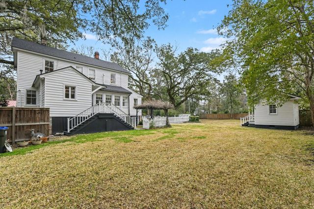 216 W Carolina Avenue, Summerville, SC 29483