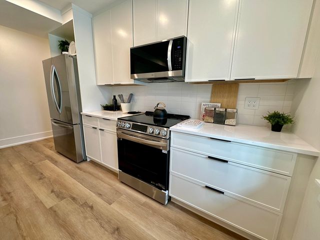 4459 Washington St 2, Boston, MA 02131