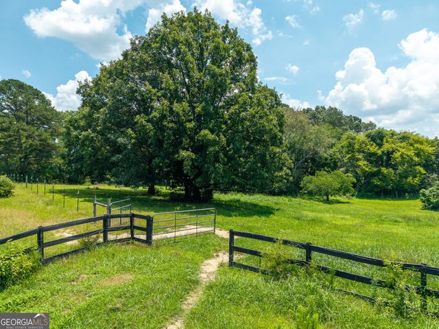 774 Bray Road SW, Calhoun, GA 30701