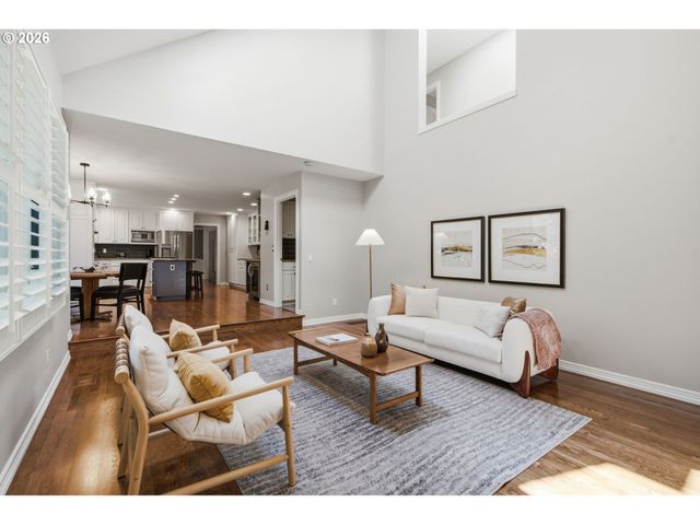 808 Sw REGENCY Ter, Portland, OR 97225