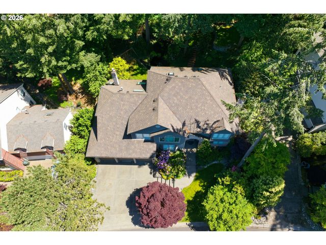 808 Sw REGENCY Ter, Portland, OR 97225