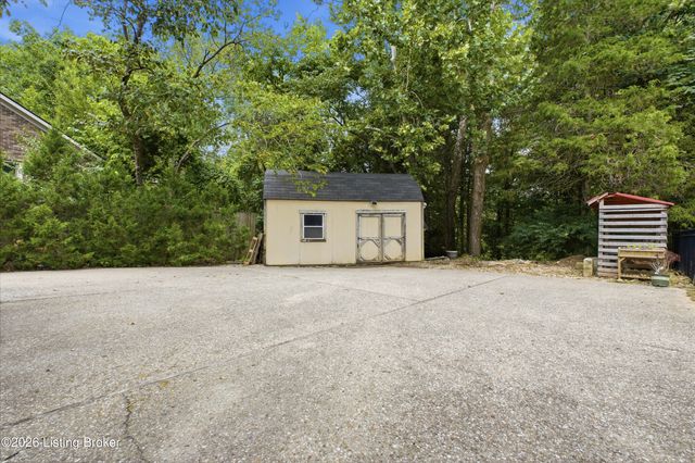 13201 Snowden Valley, Goshen, KY 40026