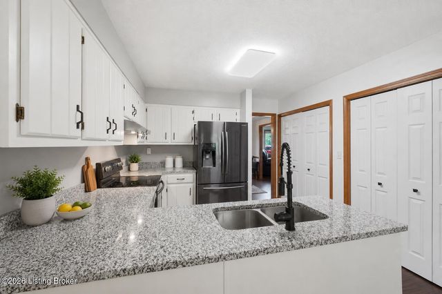 13201 Snowden Valley, Goshen, KY 40026