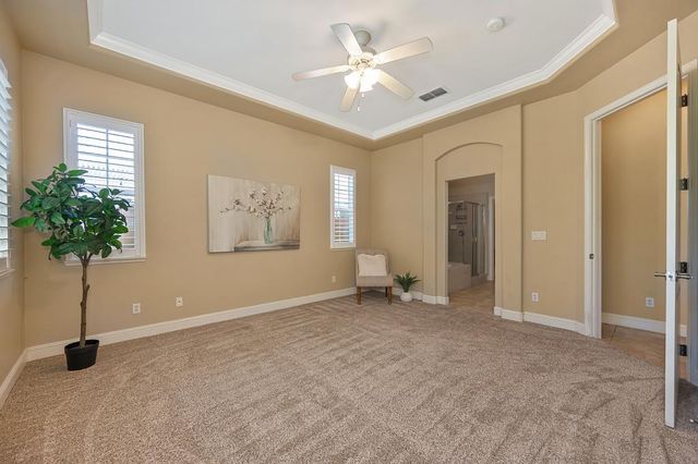 545 Porter Ct, Folsom, CA 95630