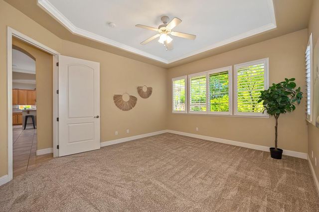 545 Porter Ct, Folsom, CA 95630