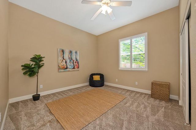 545 Porter Ct, Folsom, CA 95630