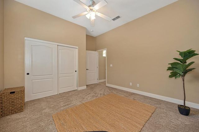 545 Porter Ct, Folsom, CA 95630