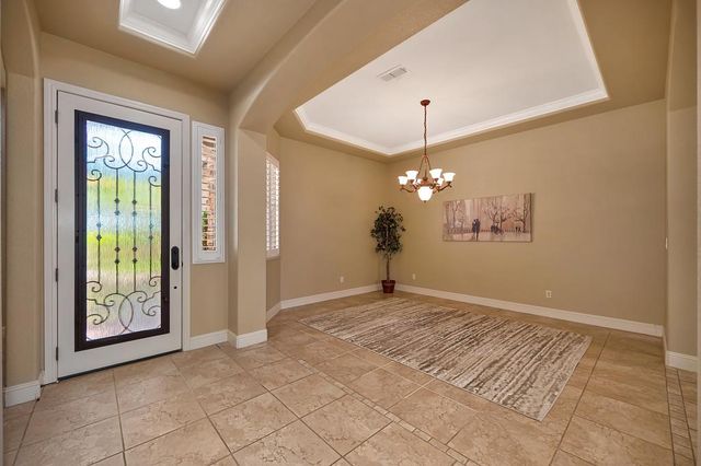 545 Porter Ct, Folsom, CA 95630