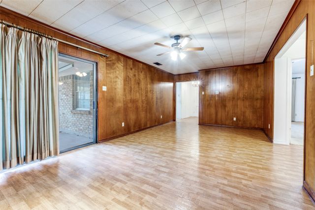 9935 Knoll Krest Drive, Dallas, TX 75238