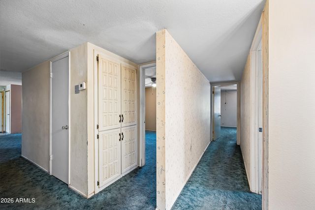 8047 W Meadowbrook Avenue, Phoenix, AZ 85033