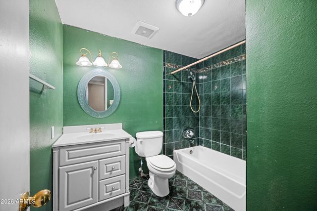 8047 W Meadowbrook Avenue, Phoenix, AZ 85033