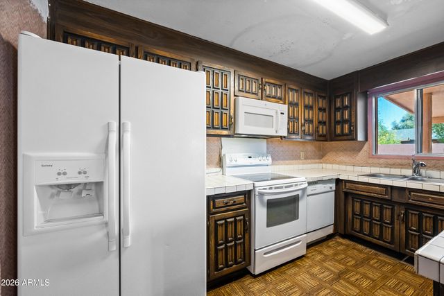 8047 W Meadowbrook Avenue, Phoenix, AZ 85033