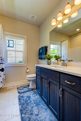 4003 Thomas Farm Dr, Louisville, KY 40299
