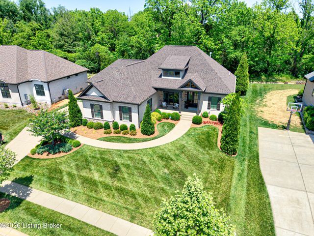4003 Thomas Farm Dr, Louisville, KY 40299