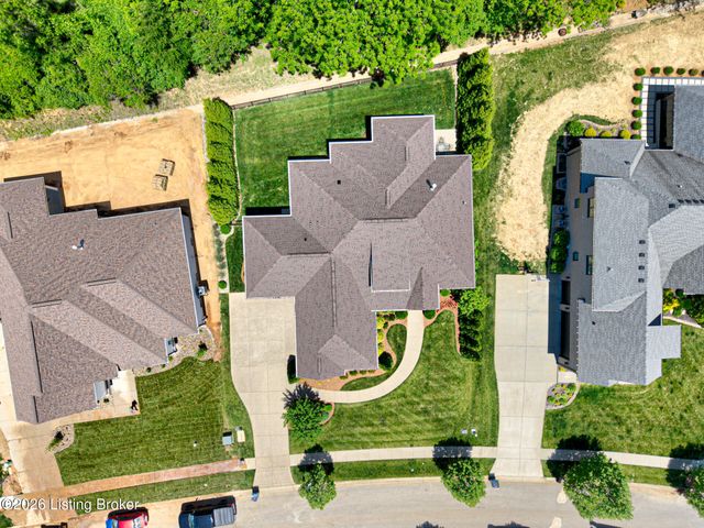 4003 Thomas Farm Dr, Louisville, KY 40299