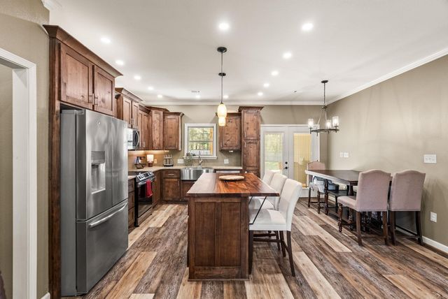 16 Trina Loop, Greenbrier, AR 72058