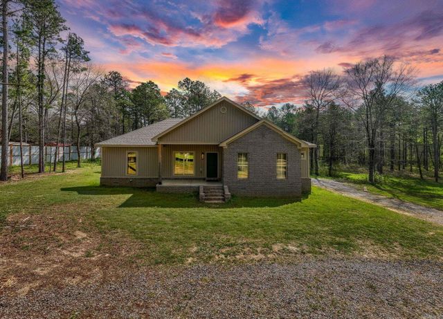 16 Trina Loop, Greenbrier, AR 72058