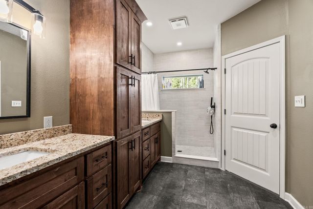 16 Trina Loop, Greenbrier, AR 72058