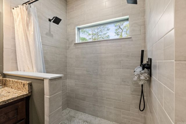 16 Trina Loop, Greenbrier, AR 72058