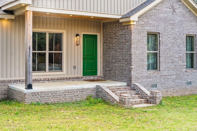 16 Trina Loop, Greenbrier, AR 72058