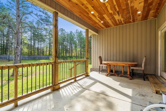 16 Trina Loop, Greenbrier, AR 72058