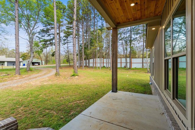 16 Trina Loop, Greenbrier, AR 72058