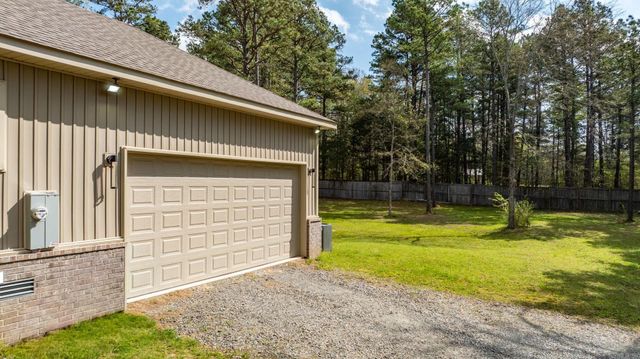 16 Trina Loop, Greenbrier, AR 72058