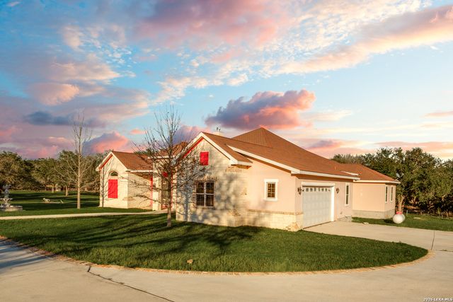 419 Rodalyn Drive, Boerne, TX 78006