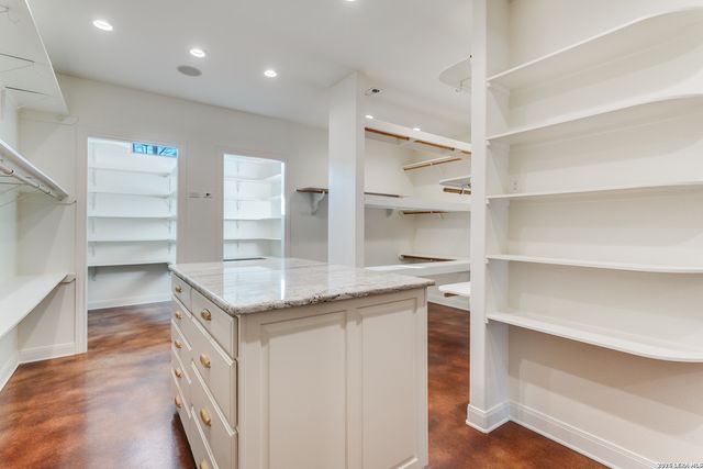 419 Rodalyn Drive, Boerne, TX 78006