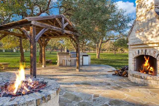 419 Rodalyn Drive, Boerne, TX 78006