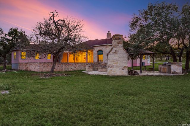 419 Rodalyn Drive, Boerne, TX 78006