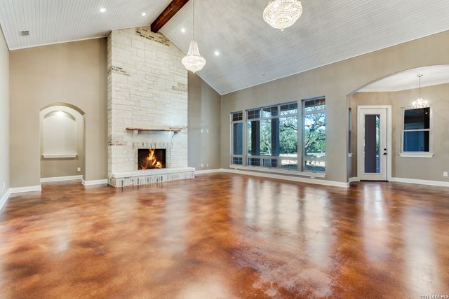 419 Rodalyn Drive, Boerne, TX 78006