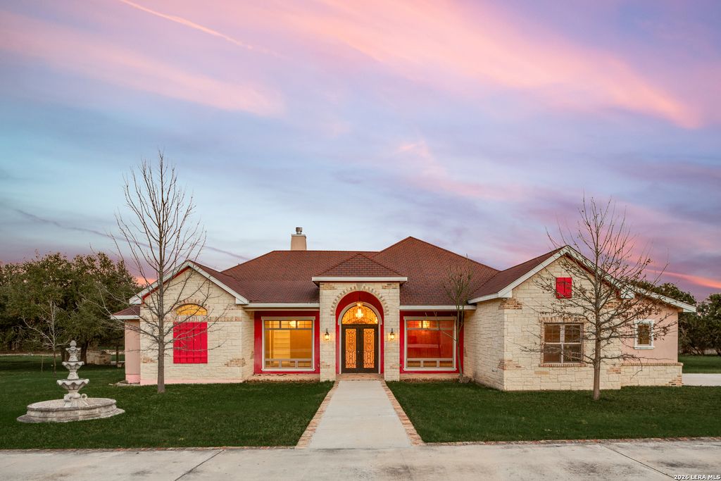 419 Rodalyn Drive, Boerne, TX 78006